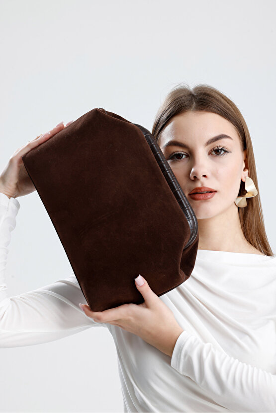 Heybes Kadın Koyu Kahve Süet Clutch El Çantası Şık Zarif Ve Minimalist Kullanışlı Tasarım