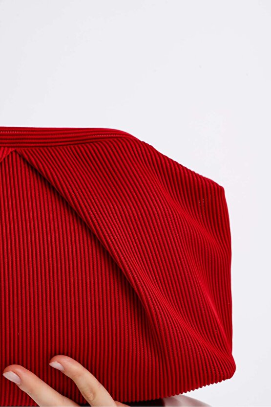Heybes Kadın Kırmızı Piliseli Clutch El Çantası