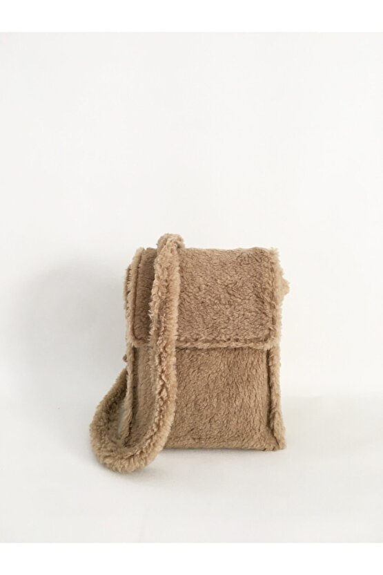 Kadın Kapaklı Kahve Peluş Omuz Çantası