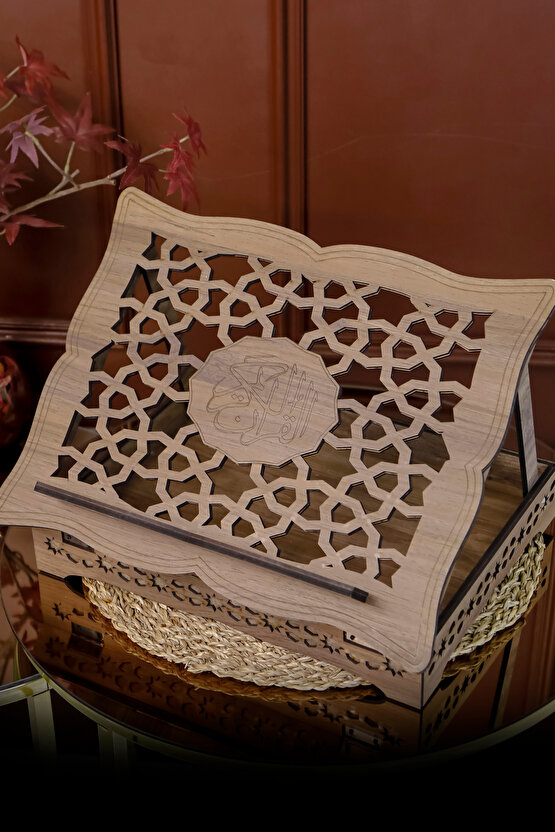 Hediyelik Kuran Seti Rahleli Ahşap Kuran Standı Kadife Kuran İnci Tesbih Seccade Seti