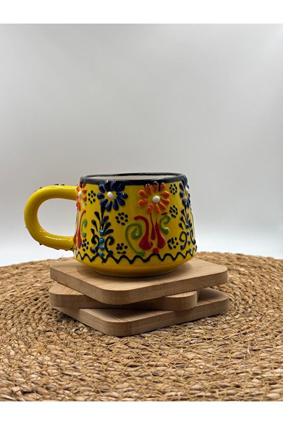 2 Adet Kabartma Desenli El Yapımı Seramik Kupa