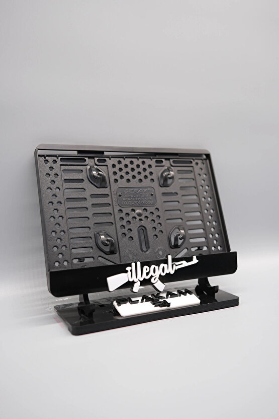 İLLEGAL KELEŞ ÇİZİMLİ BEYAZ PLEKSİ MOTOR PLAKALIĞI