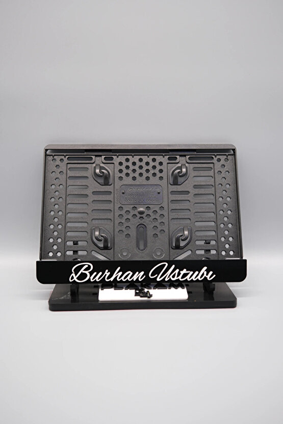 İNCE EL YAZI FONTLU KİŞİYE ÖZEL İSİMLİ PLEKSİ MOTOR PLAKALIĞI