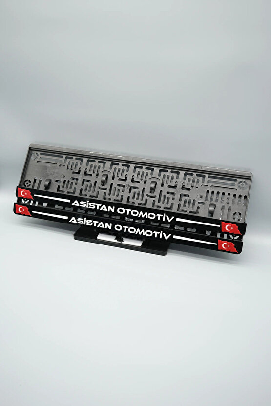 BAYRAKLI ÇİZGİLİ KİŞİYE ÖZEL İSİMLİ PLEKSİ ARABA PLAKALIĞI