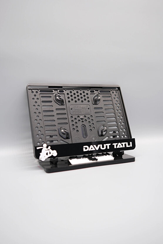 SCOOTER MODEL KİŞİYE ÖZEL İSİMLİ PLEKSİ MOTOR PLAKALIĞI