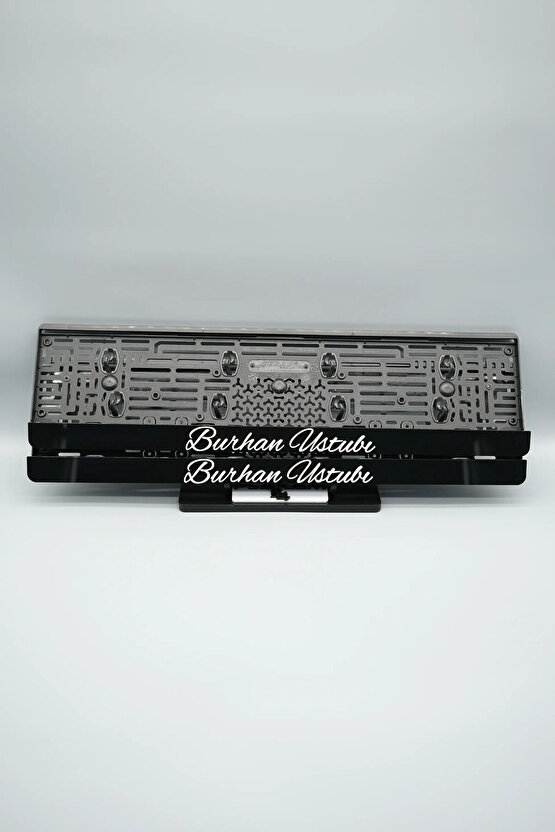 İNCE EL YAZI FONTLU KİŞİYE ÖZEL İSİMLİ SİYAH PLEKSİ ARABA PLAKALIĞI