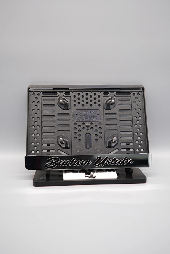 EL YAZI FONTLU KİŞİYE ÖZEL İSİMLİ GÜMÜŞ PLEKSİ MOTOR PLAKALIĞI