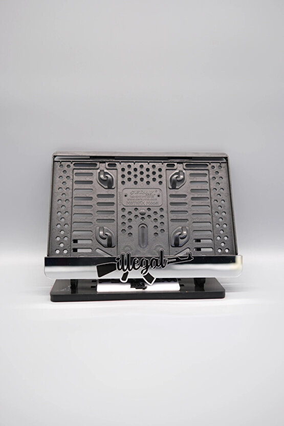 İLLEGAL KELEŞ GÜMÜŞ PLEKSİ MOTOR PLAKALIĞI