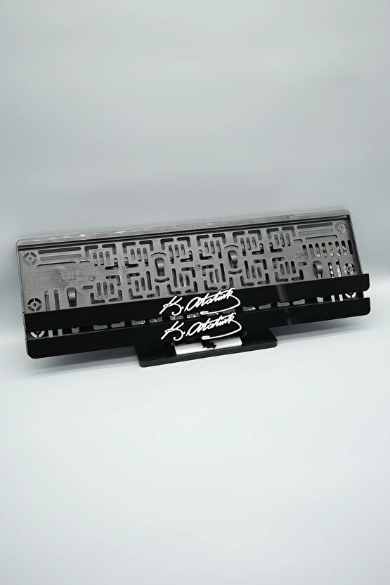 K. ATATÜRK İMZA BENZER 3D KABARTMALI PLEKSİ ARABA PLAKALIĞI