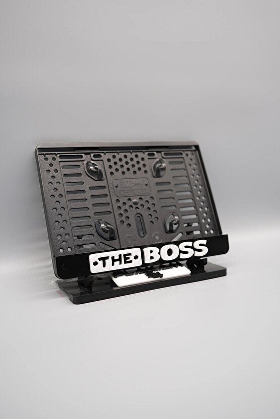 THE BOSS 3D KABARTMALI BEYAZ PLEKSİ MOTOR PLAKALIĞI