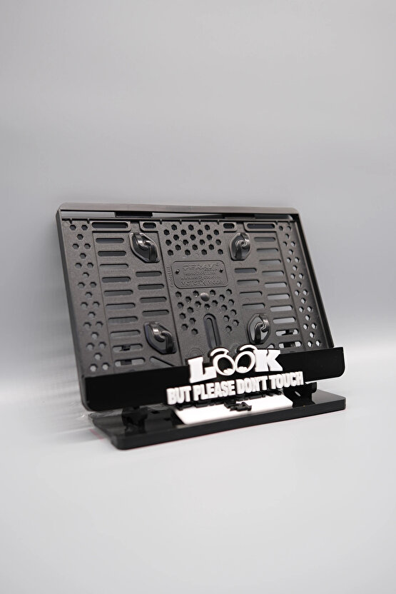 LOOK PLEASE DONT TOUCH 3D KABARTMALI BEYAZ PLEKSİ MOTOR PLAKALIĞI