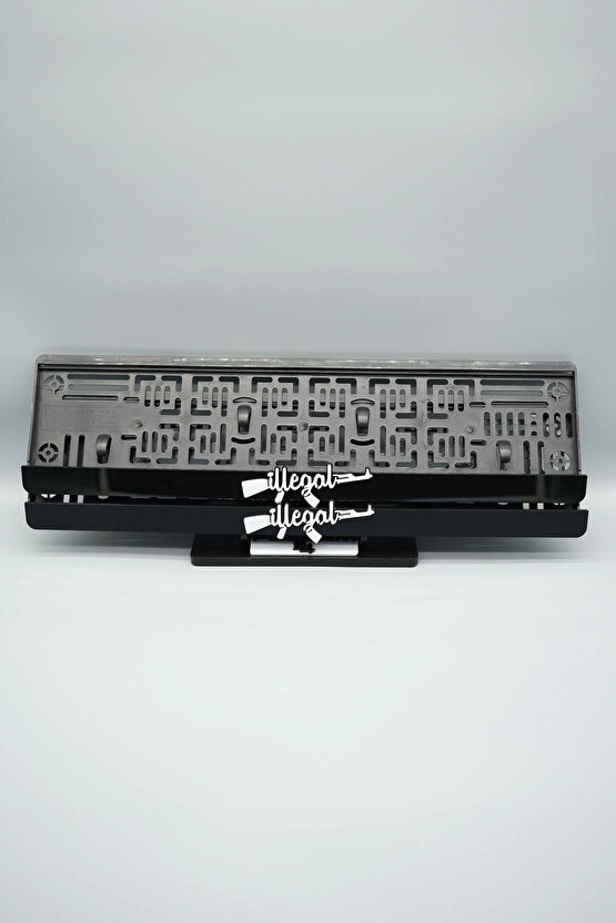 İLLEGAL KELEŞ LOGO SİYAH PLEKSİ ARABA PLAKALIĞI