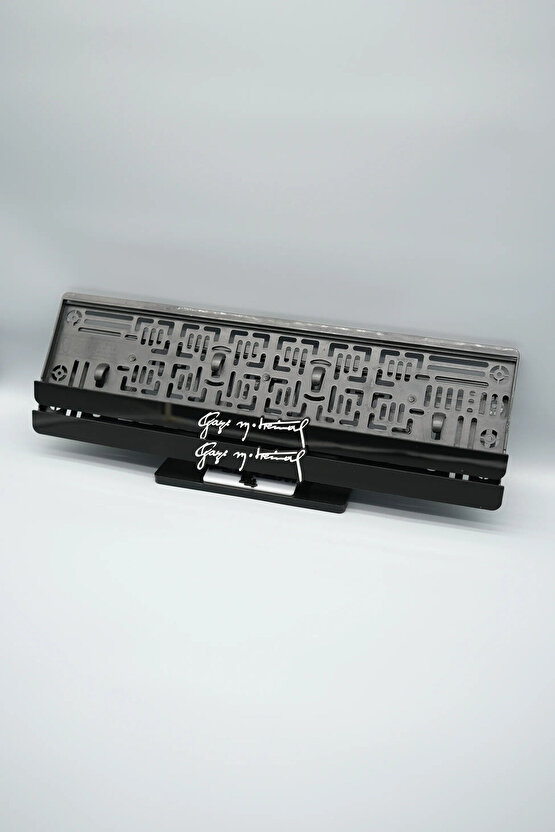 GAZİ MUSTAFA KEMAL İMZA BENZER 3D KABARTMALI PLEKSİ ARABA PLAKALIĞI