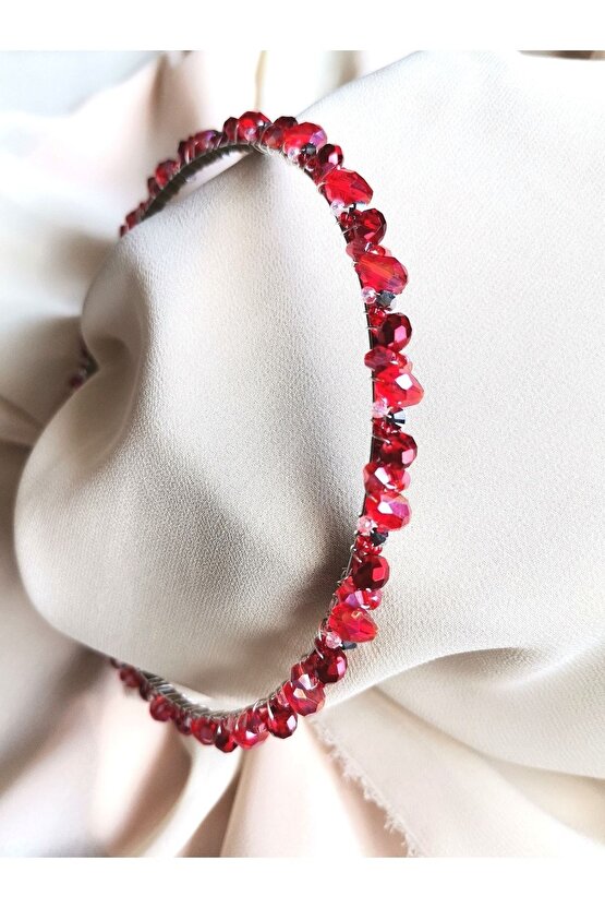 Kırmızı Kristal Taç