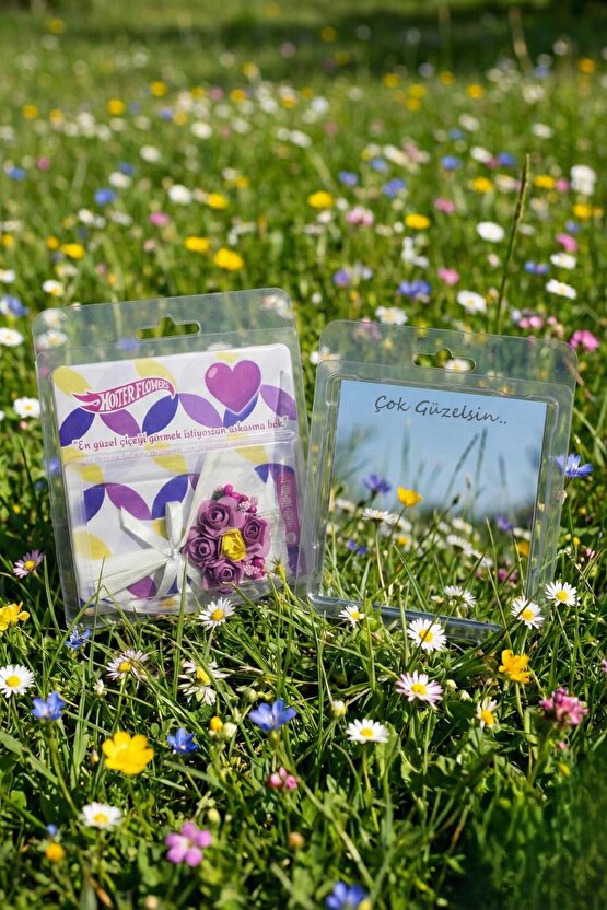 Minik Buket Sevgililer Günü Hediyesi Aynalı Tasarım Hotter Flowers Solmayan Mor Gül Buketi