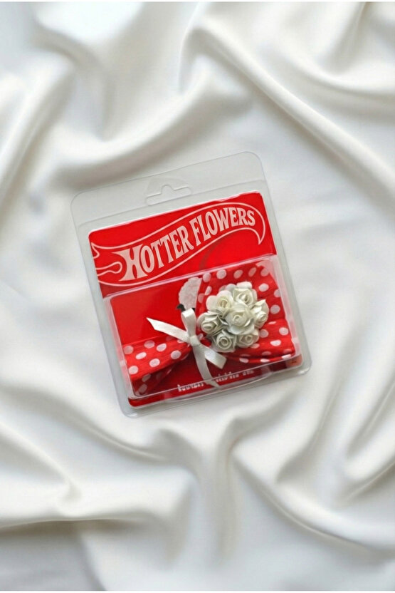 Minik Buket Özel Tasarım Puantiyeli Kırmızı Beyaz Gül Buketi Koleksiyonluk