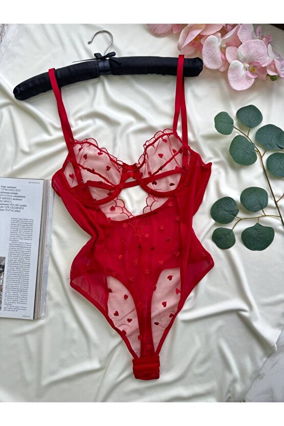 Kırmızı Kalp İşlemeli Transparan Tül Bodysuit