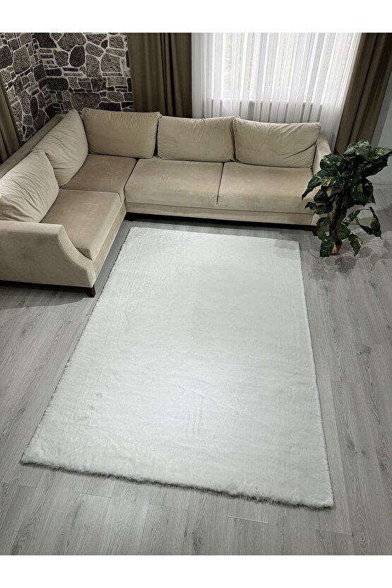 Modern Tavşan Tüyü Yumuşacık Tüy Dökmez Peluş Halı Kırık Beyaz