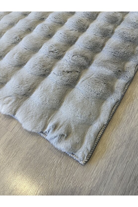 Yumuşak Dokulu Tavşan Tüyü Peluş Yıkanabilir Kaymaz Taban Salon Halısı Çocuk Halısı Gri