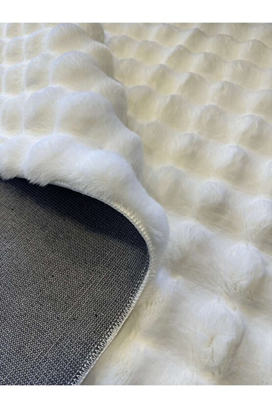 Yumuşak Dokulu Tavşan Tüyü Peluş Yıkanabilir Kaymaz Taban Salon Halısı Çocuk Halısı Beyaz