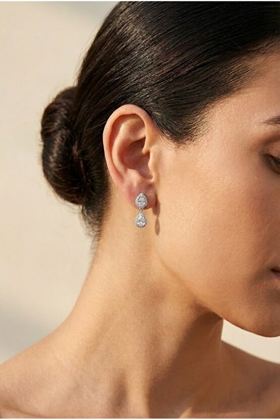 Çift Beyaz Taşlı Küpe