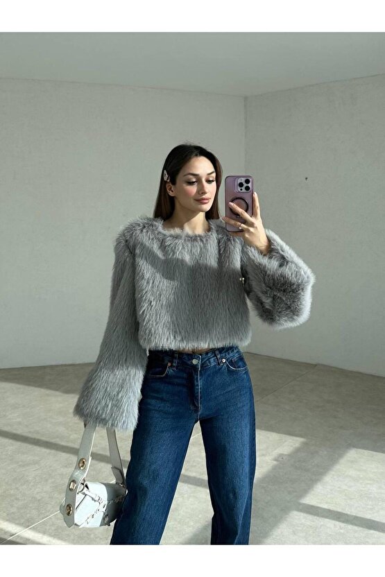 Kadın Kısa Beyaz Yumos Kürk Kazak