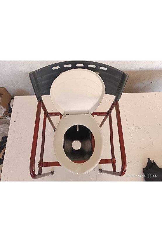 Taharet Yapılabilen Yükseklik Ayarlı Hasta Tuvalet Sandalyesi WC li Klozetli Oturak Seyyar Tuvalet