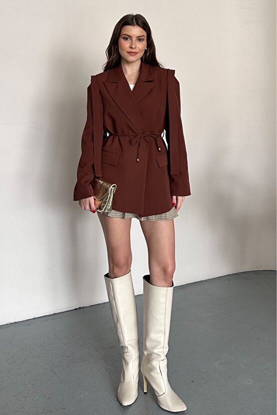 Kadın Kuşaklı Omuz Detaylı Blazer Ceket - Casual Modern Tasarım
