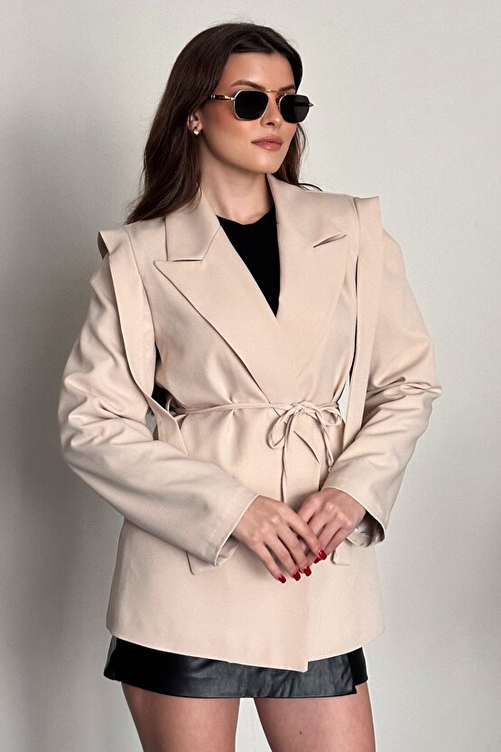 Kadın Kuşaklı Omuz Detaylı Blazer Ceket - Casual Modern Tasarım
