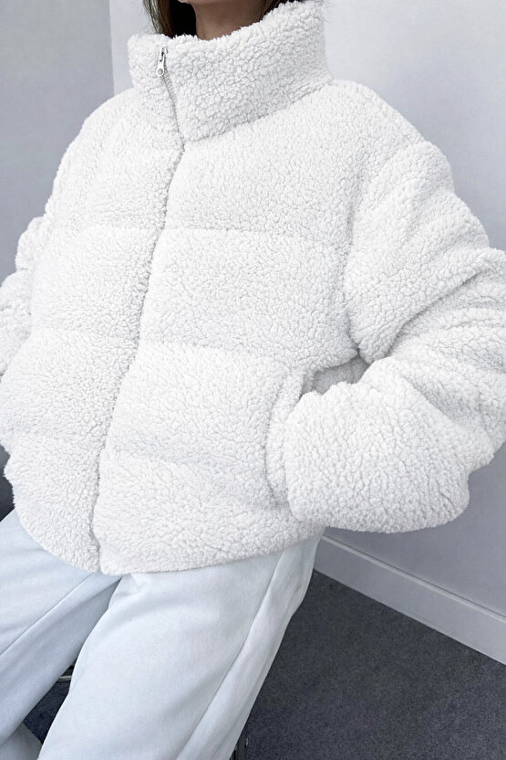 Kadın Beyaz Peluş Teddy Mont – Fermuarlı, Şişme, Kışlık Oversize Kürk Kaban