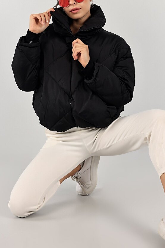 Kadın Siyah Şişme Mont Yüksek Yaka - Oversize Kalın Dolgulu Kışlık
