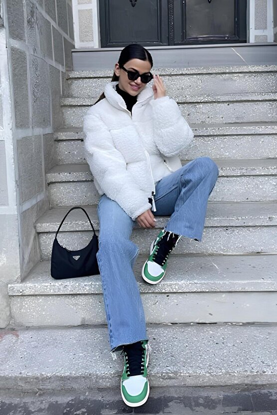 Kadın Oversize Beyaz Teddy Peluş Şişme Mont – Kışlık Sherpa Puffer Ceket