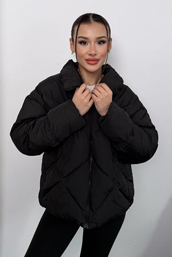 Kadın Siyah Oversize Şişme Mont - Yüksek Yaka, Baklava Desenli