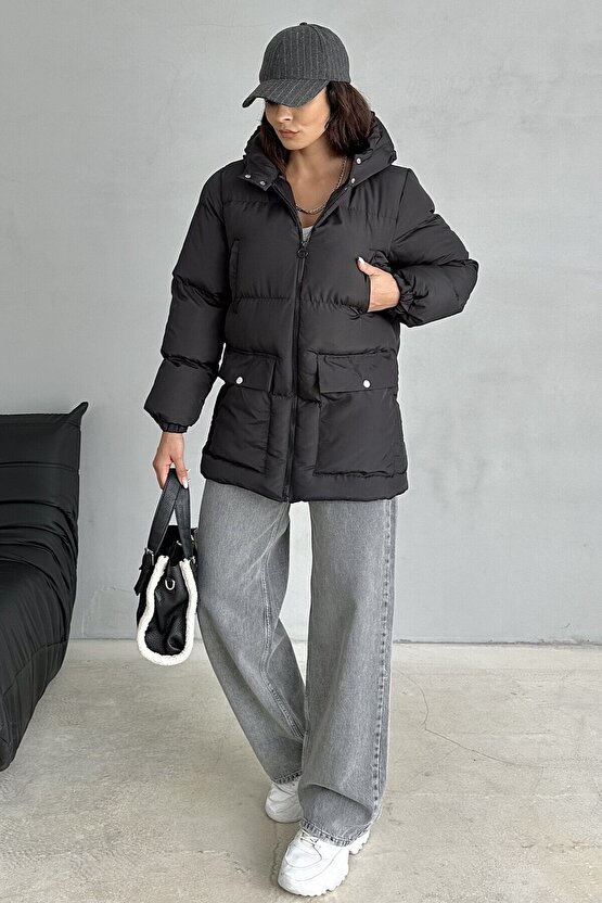 Kapüşonlu Oversize Kadın Siyah Şişme Mont - 4 Cep Detaylı