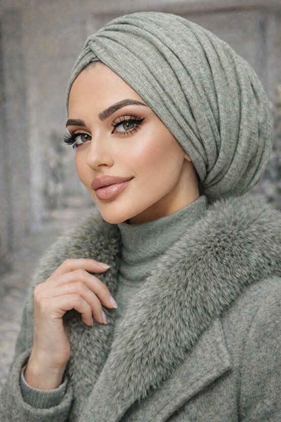 Soft Yeşil Büzgülü Salaş Bone