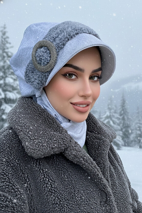 Gri Tokalı Tesettür Şapka