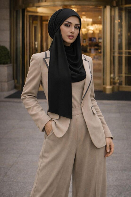 Siyah Kürklü Kelebek Bone Şal