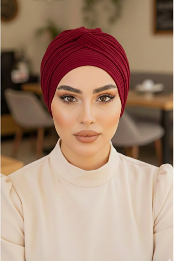 Bordo Burgu Detaylı Bone