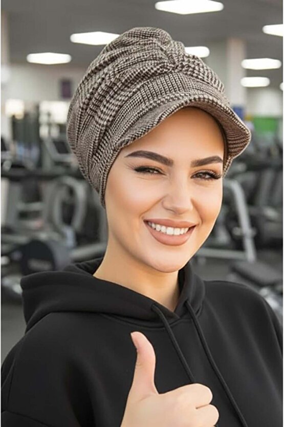 Bej Siyah Ekose Tesettür Şapka