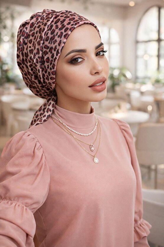 Bordo Lepar Desenli Atkılı Bone