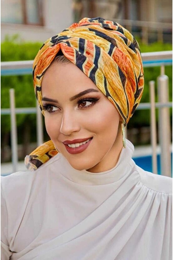 Turuncu Siyah Desen Tokalı Bone