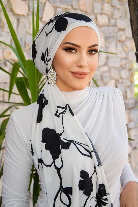 Siyah Beyaz Hazır Dolama Bone