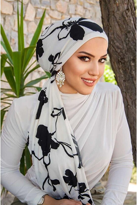 Siyah Beyaz Hazır Dolama Bone