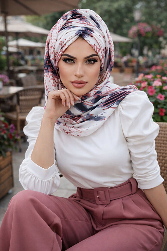Beyaz Pudra Retro Desen Hazır Şal