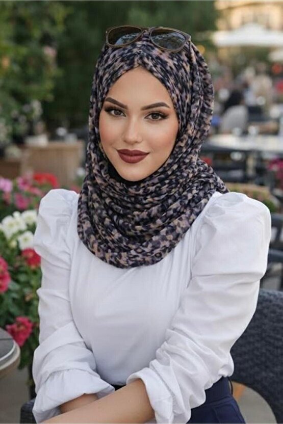 Siyah Batik Desen Piliseli Hazır Şal