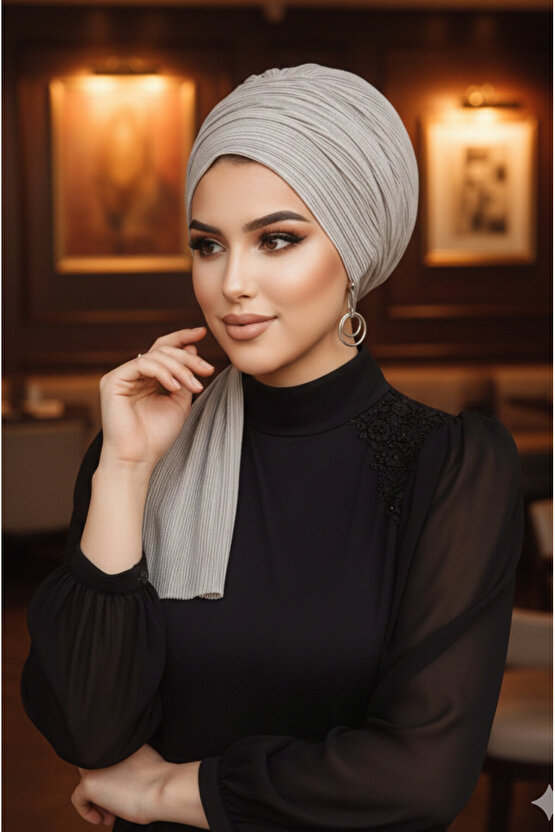 Gümüş Piliseli Abiye Atkılı Bone