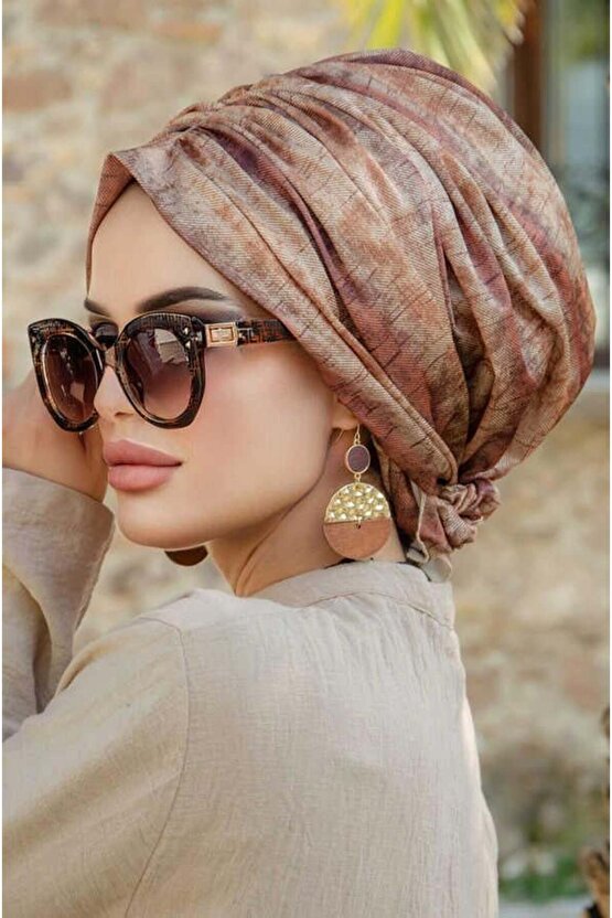 Taba Tonlamalı Desenli Tokalı Bone