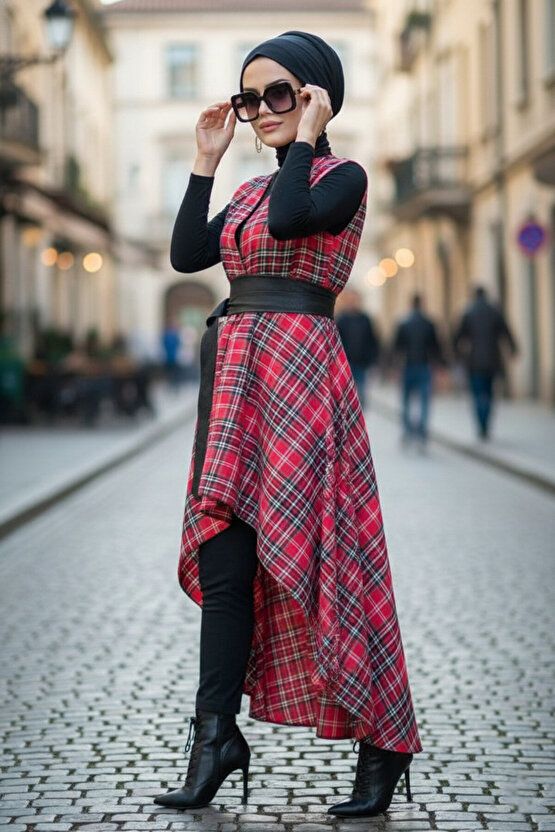 Kırmızı Ekoseli Yelek