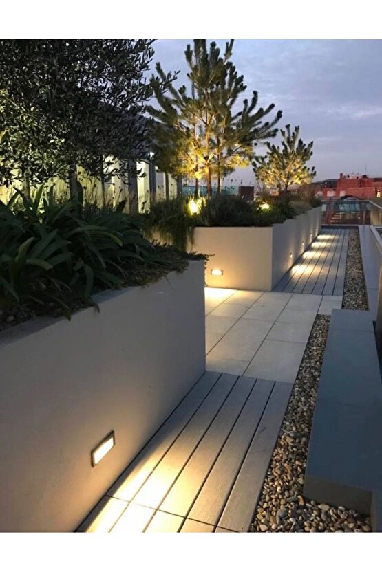 3 Watt, Elektrikle Çalışır, İç ve Dış Mekan Nemli Alan Sensörsüz Merdiven Led 3200 Kelvin Siyah Kasa