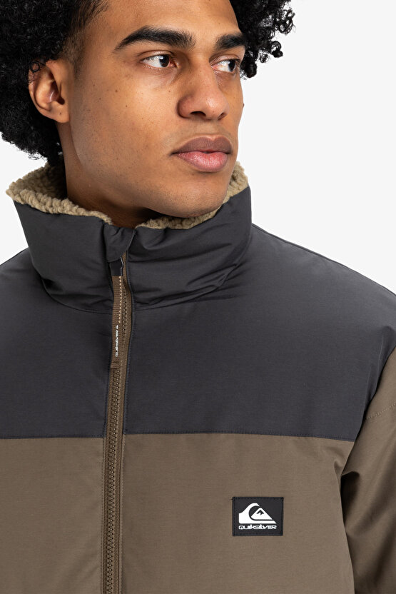 Puffer jacket for men. Features include: Collection: Lifestyle collection, Use: Everyday Adventure